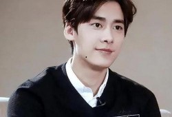 娱乐圈李易峰吃瓜,娱乐圈风云再起，真相究竟如何？